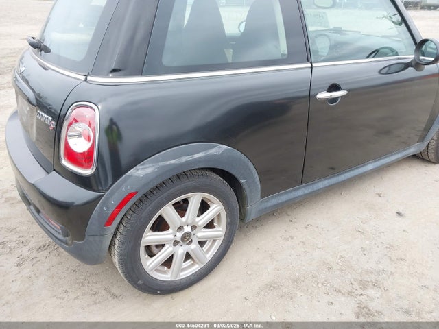 2012 MINI COOPER S WMWSV3C59CTY16644 Photo 5