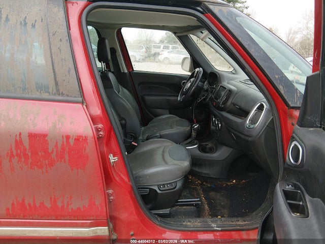 2015 FIAT 500L ZFBCFACH0FZ032182 Photo 4