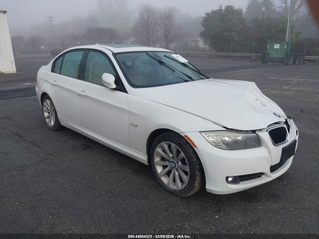 2011 Bmw 328i მანქანა იყიდება აუქციონზე, vin: WBAPH7C56BE682439, აუქციონის ნომერი: 44504323