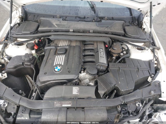 2011 Bmw 328i მანქანა იყიდება აუქციონზე, vin: WBAPH7C56BE682439, აუქციონის ნომერი: 44504323