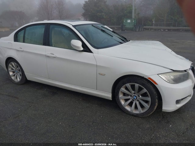 2011 Bmw 328i მანქანა იყიდება აუქციონზე, vin: WBAPH7C56BE682439, აუქციონის ნომერი: 44504323