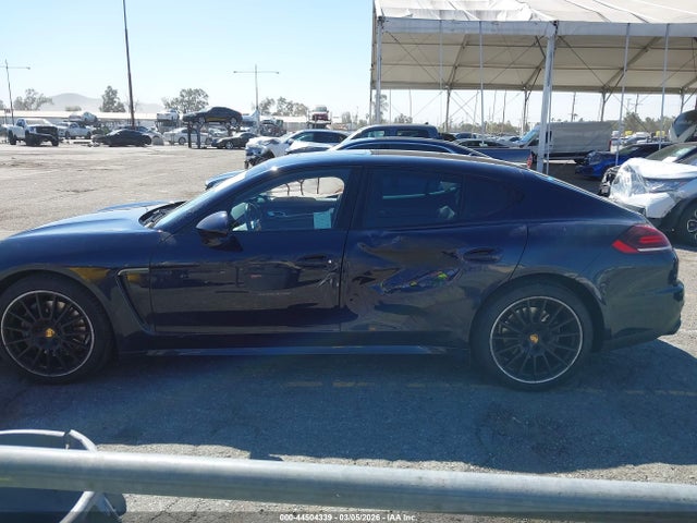 WP0AA2A7XGL003893 Porsche PANAMERA 4