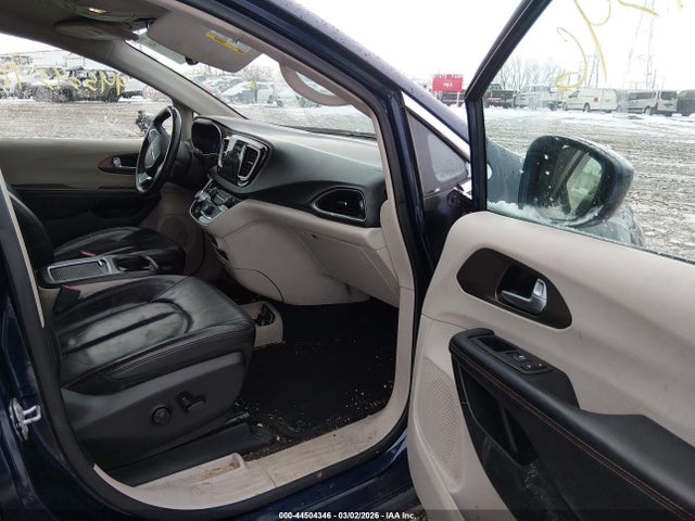 Продаж на аукціоні авто 2018 Chrysler Pacifica Touring L Plus, vin: 2C4RC1EG5JR260475, номер лоту: 44504346
