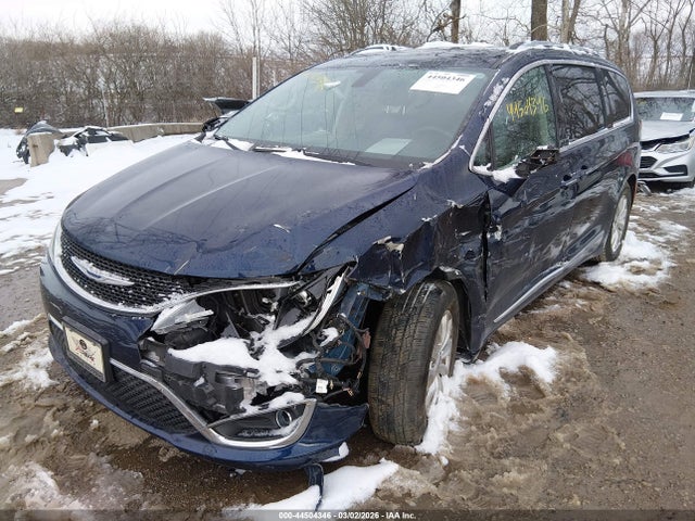 Продаж на аукціоні авто 2018 Chrysler Pacifica Touring L Plus, vin: 2C4RC1EG5JR260475, номер лоту: 44504346