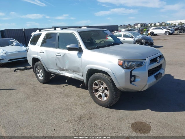 Toyota 4RUNNER SR5 2016 JTEBU5JR2G5394441 zdjęcie główne