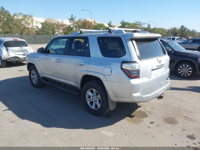 Toyota 4RUNNER SR5 2016 JTEBU5JR2G5394441 Image 3