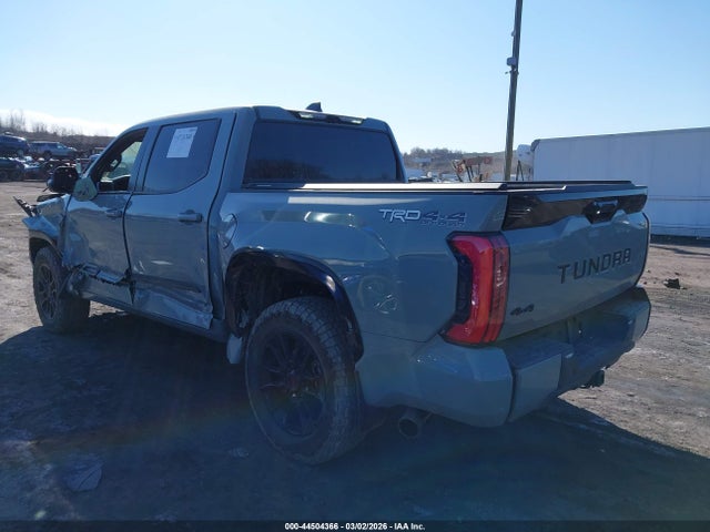 2024 TOYOTA TUNDRA HYBRID 5TFWC5DB3RX042032 Photo 2