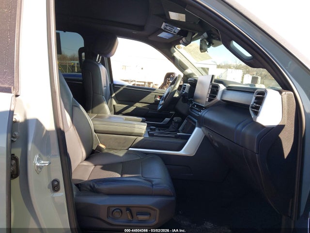 2024 TOYOTA TUNDRA HYBRID 5TFWC5DB3RX042032 Photo 4