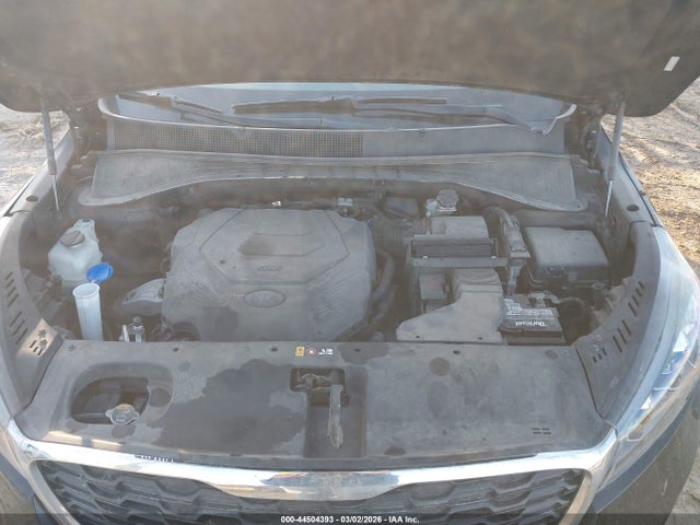 44504393 :رقم المزاد ، 5XYPGDA58KG565797 vin ، 2019 Kia Sorento 3.3l Lx مزاد بيع