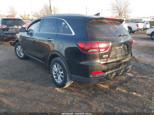 44504393 :رقم المزاد ، 5XYPGDA58KG565797 vin ، 2019 Kia Sorento 3.3l Lx مزاد بيع