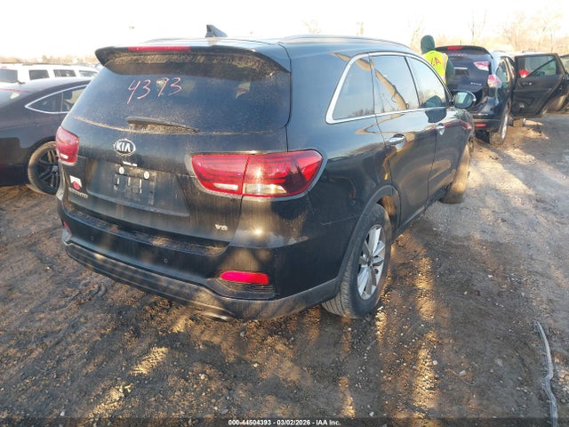44504393 :رقم المزاد ، 5XYPGDA58KG565797 vin ، 2019 Kia Sorento 3.3l Lx مزاد بيع