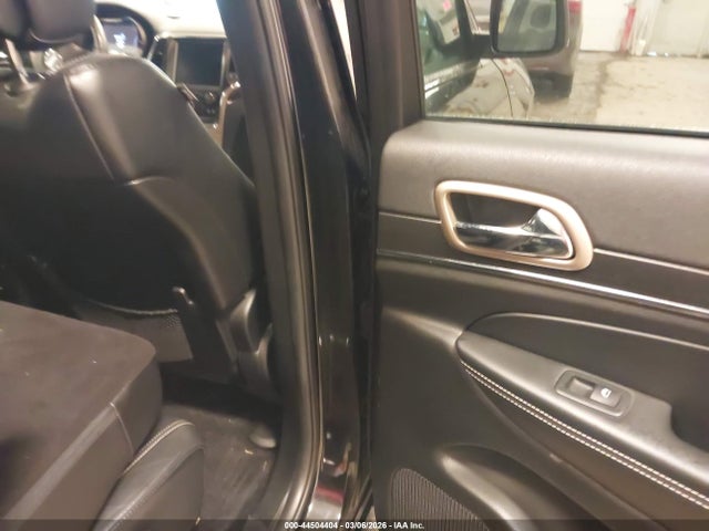 44504404 :رقم المزاد ، 1C4RJFBGXFC661947 vin ، 2015 Jeep Grand Cherokee Limited مزاد بيع