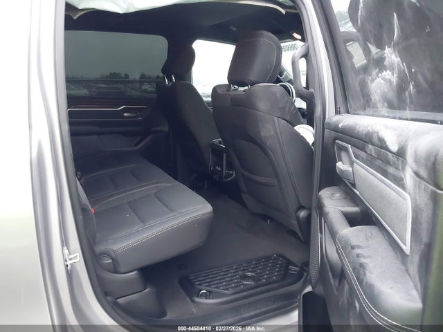 44504410 :رقم المزاد ، 1C6SRFFT2MN578037 vin ، 2021 Ram 1500 Big Horn  4x4 5'7 Box مزاد بيع
