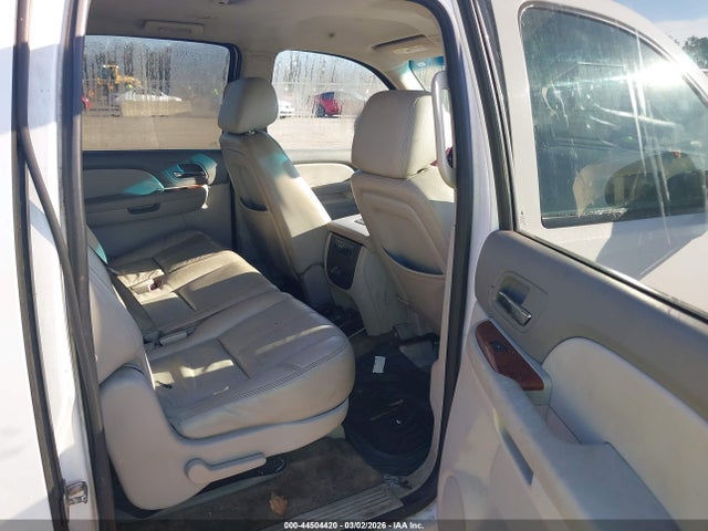 2011 GMC YUKON XL 1500 1GKS1KE02BR386031 Photo 7