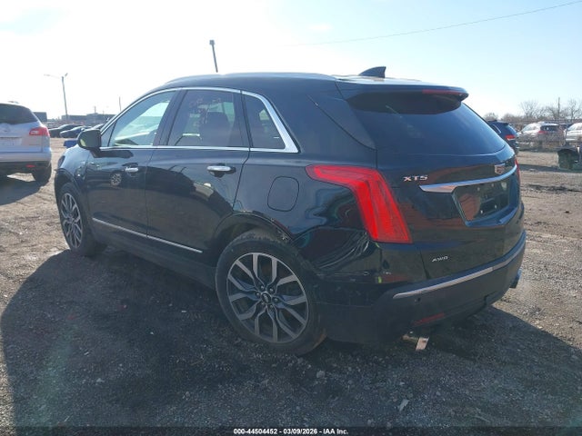 44504452 :رقم المزاد ، 1GYKNDRS1JZ121021 vin ، 2018 Cadillac Xt5 Luxury مزاد بيع