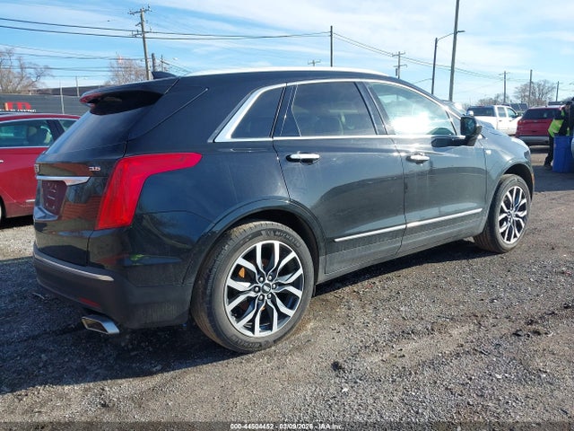 44504452 :رقم المزاد ، 1GYKNDRS1JZ121021 vin ، 2018 Cadillac Xt5 Luxury مزاد بيع