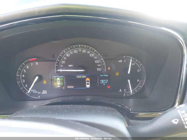44504452 :رقم المزاد ، 1GYKNDRS1JZ121021 vin ، 2018 Cadillac Xt5 Luxury مزاد بيع