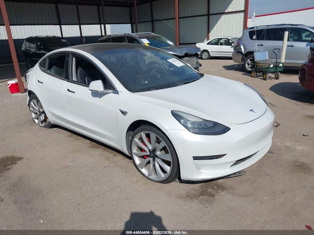 44504456 :رقم المزاد ، 5YJ3E1EB4KF514212 vin ، 2019 Tesla Model 3 Long Range/performance مزاد بيع