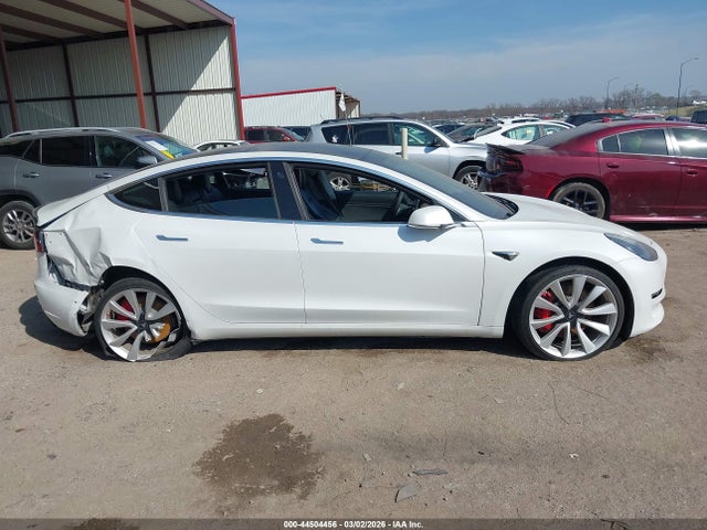 Продаж на аукціоні авто 2019 Tesla Model 3 Long Range/performance, vin: 5YJ3E1EB4KF514212, номер лоту: 44504456