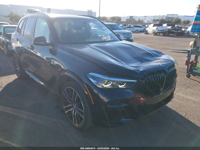 2022 BMW X5 5UXCR6C09N9L85769 Photo 0