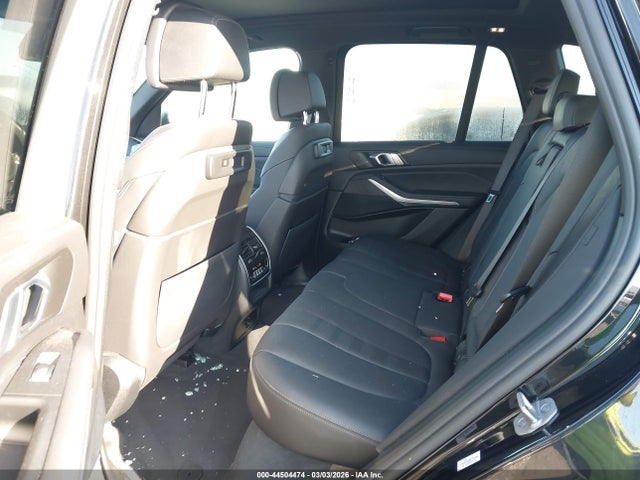 2022 BMW X5 5UXCR6C09N9L85769 Photo 7