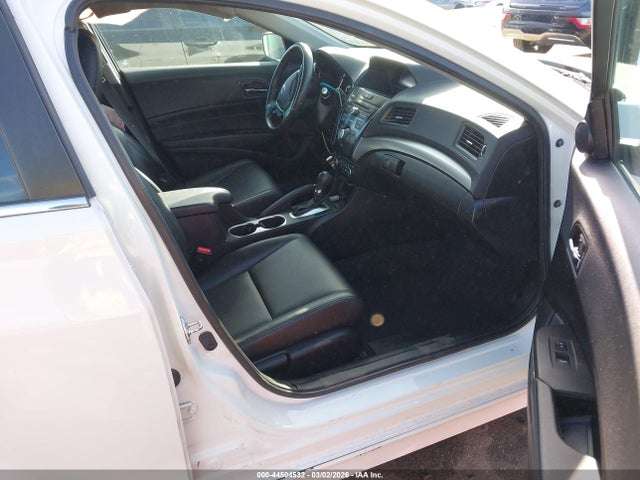 2018 ACURA ILX 19UDE2F49JA008328 Photo 4