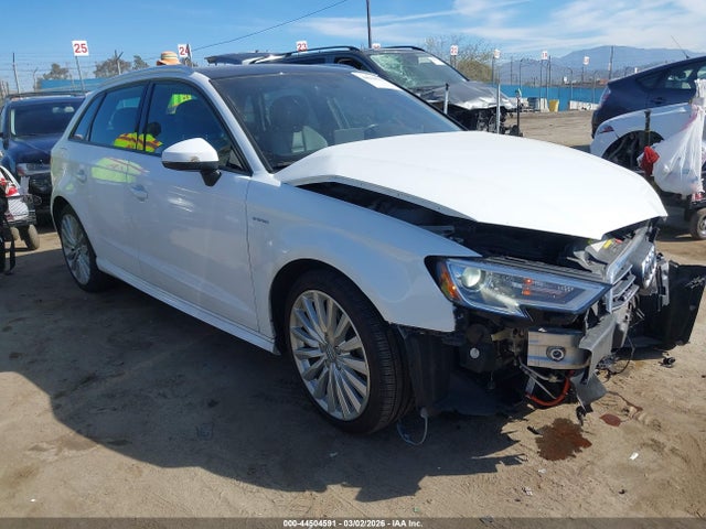 2017 AUDI A3 E-TRON WAUUPBFF8HA041161 Photo 0