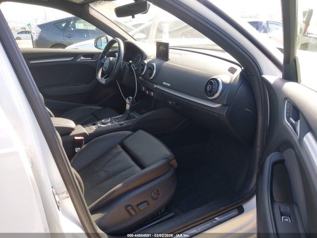 2017 AUDI A3 E-TRON WAUUPBFF8HA041161 Photo 4