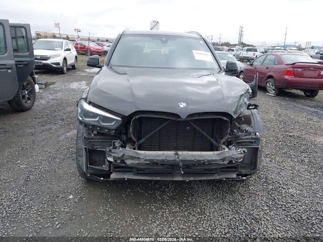 5UXCR6C52KLL04556 BMW X5 Xdrive40i