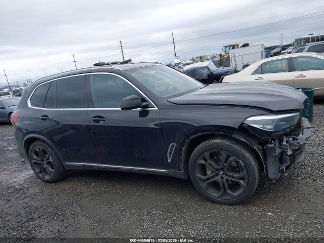 5UXCR6C52KLL04556 BMW X5 Xdrive40i