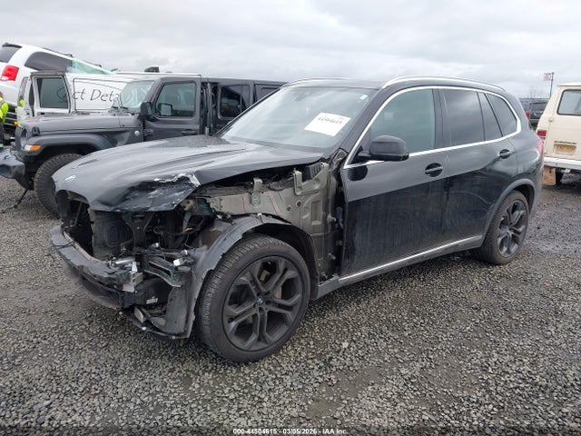 5UXCR6C52KLL04556 BMW X5 Xdrive40i