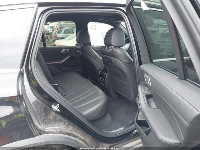 5UXCR6C52KLL04556 BMW X5 Xdrive40i