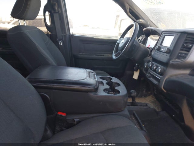 44504631 :رقم المزاد ، 3C6UR5HJ3PG610215 vin ، 2023 Ram 2500 Tradesman  4x4 8' Box مزاد بيع