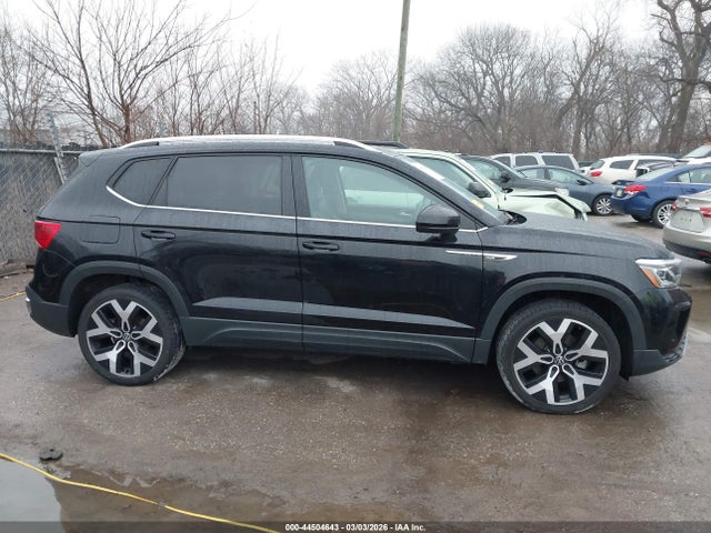 44504643 :رقم المزاد ، 3VV2X7B21NM030237 vin ، 2022 Volkswagen Taos 1.5t Sel مزاد بيع