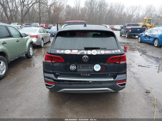 44504643 :رقم المزاد ، 3VV2X7B21NM030237 vin ، 2022 Volkswagen Taos 1.5t Sel مزاد بيع