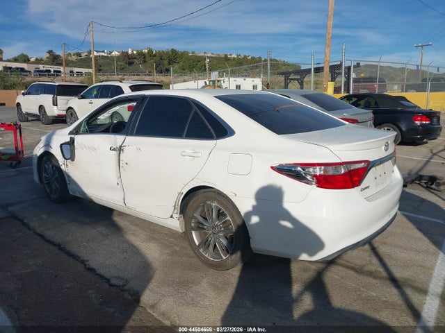 4T1BF1FK1HU319641 Toyota CAMRY SE