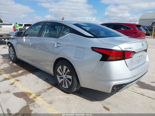 1N4BL4BV9MN366358 Nissan Altima S Fwd