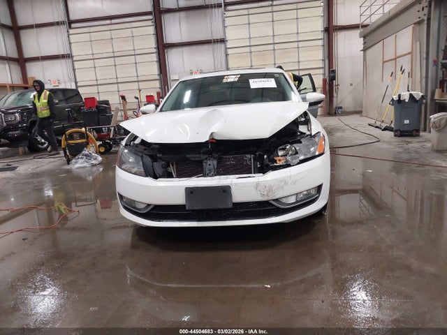 Продаж на аукціоні авто 2012 Volkswagen Passat 2.5l Sel Premium, vin: 1VWCP7A38CC095045, номер лоту: 44504683