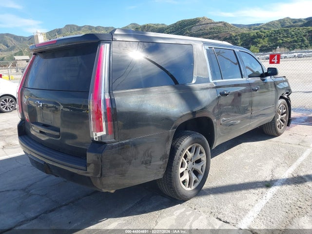 Chevrolet Suburban 1500 Lt 2015 1GNSCJKC1FR303376 Image 4
