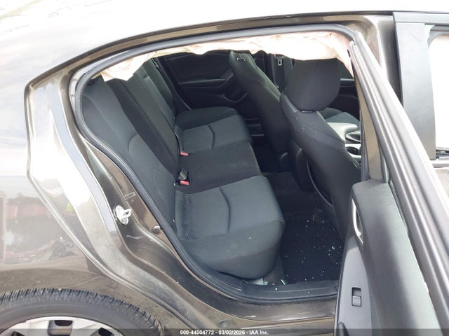 3MZBM1T78GM322255 Mazda Mazda3 I Sport