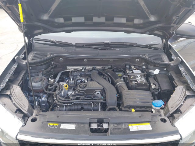 44504824 :رقم المزاد ، 3VV8X7B21RM016645 vin ، 2024 Volkswagen Taos 1.5t S مزاد بيع