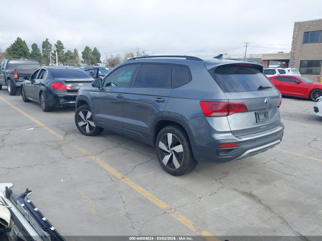 44504824 :رقم المزاد ، 3VV8X7B21RM016645 vin ، 2024 Volkswagen Taos 1.5t S مزاد بيع