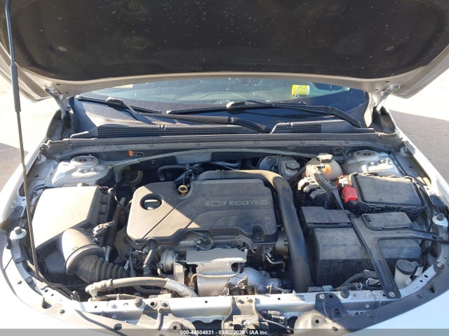 1G1ZE5ST1HF253990 Chevrolet MALIBU 1LT
