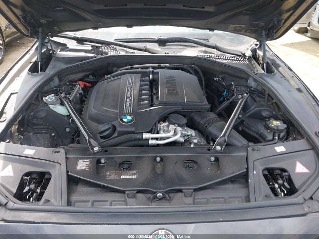 44504839 :رقم المزاد ، WBA5B1C52FD921700 vin ، 2015 Bmw 535i مزاد بيع