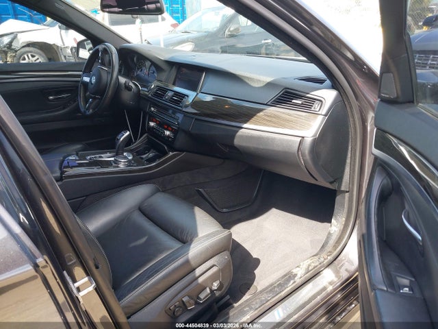 44504839 :رقم المزاد ، WBA5B1C52FD921700 vin ، 2015 Bmw 535i مزاد بيع