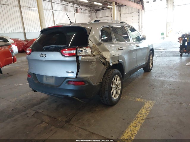 1C4PJMCB5FW679043 Jeep Cherokee Latitude