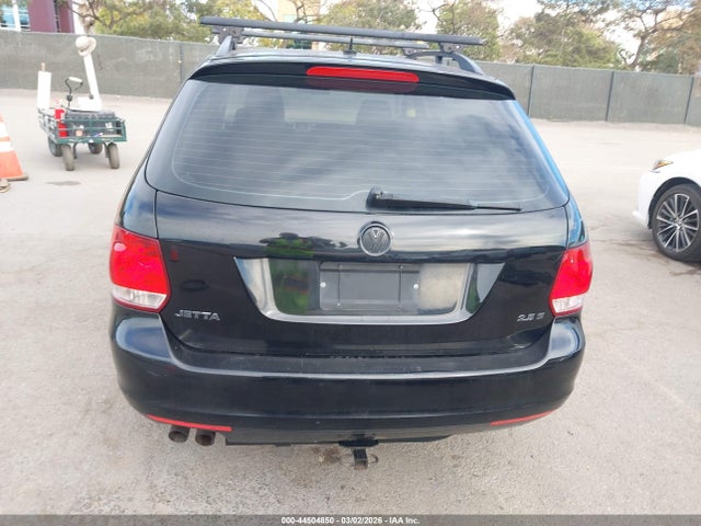 44504850 :رقم المزاد ، 3VWPP7AJ7CM630557 vin ، 2012 Volkswagen Jetta Sportwagen 2.5l S مزاد بيع