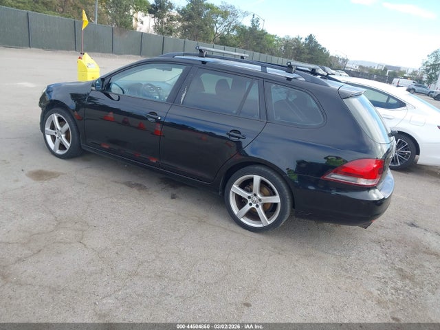 44504850 :رقم المزاد ، 3VWPP7AJ7CM630557 vin ، 2012 Volkswagen Jetta Sportwagen 2.5l S مزاد بيع