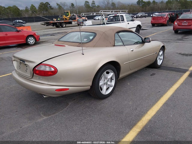 1999 JAGUAR XK8 SAJGX2049XC033565 Photo 3