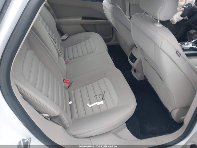 3FA6P0HDXHR390295 Ford FUSION SE